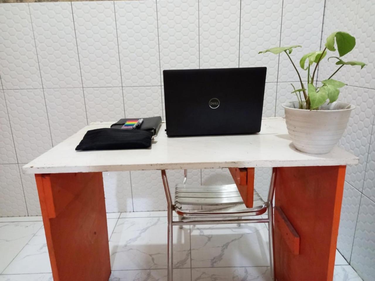 Oyo 93846 Gerlong Homestay Bandung Esterno foto